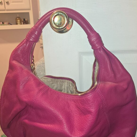 Michael Kors NWOT Fuschia Hobo bag - Picture 2 of 14